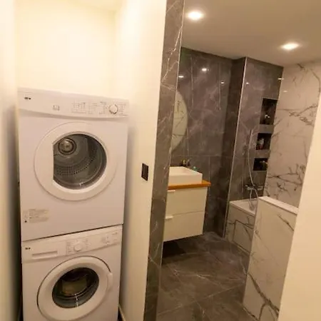 Parking Gratuit - Chic Et Elegant A - Fourni Apartment *